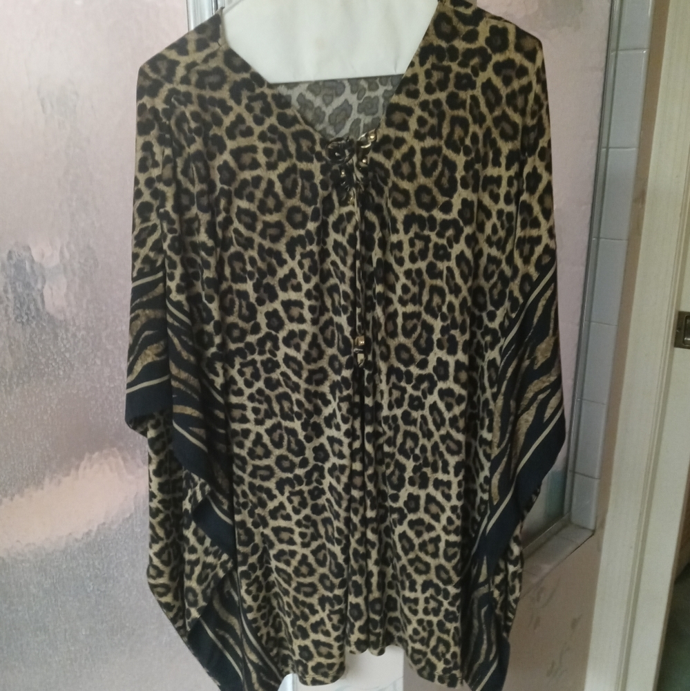 Michael Michael Kors Leopard Print Knit Poncho Large